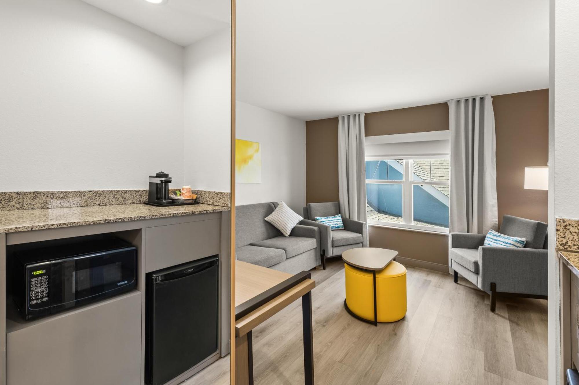 Comfort Inn & Suites Rome South Buitenkant foto